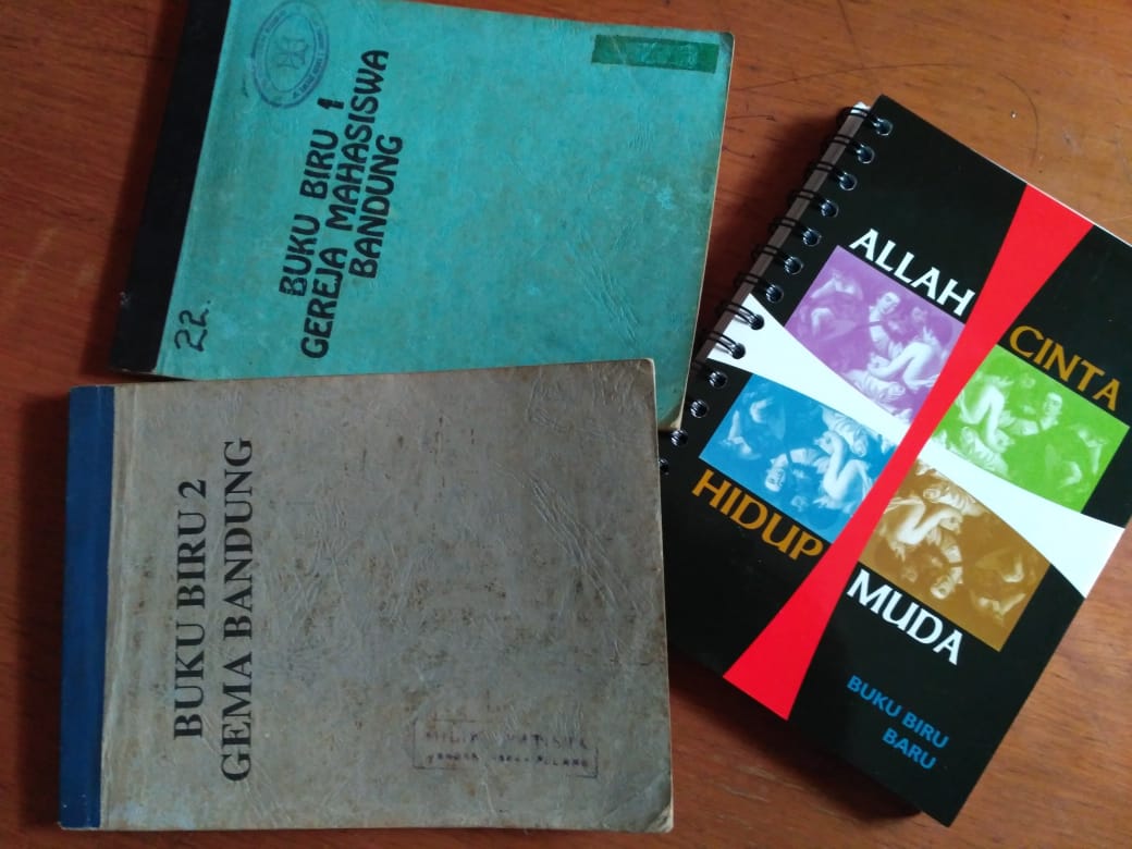Buku Biru